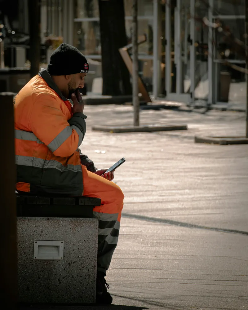 Field team reviewing inspection data together on a tablet.